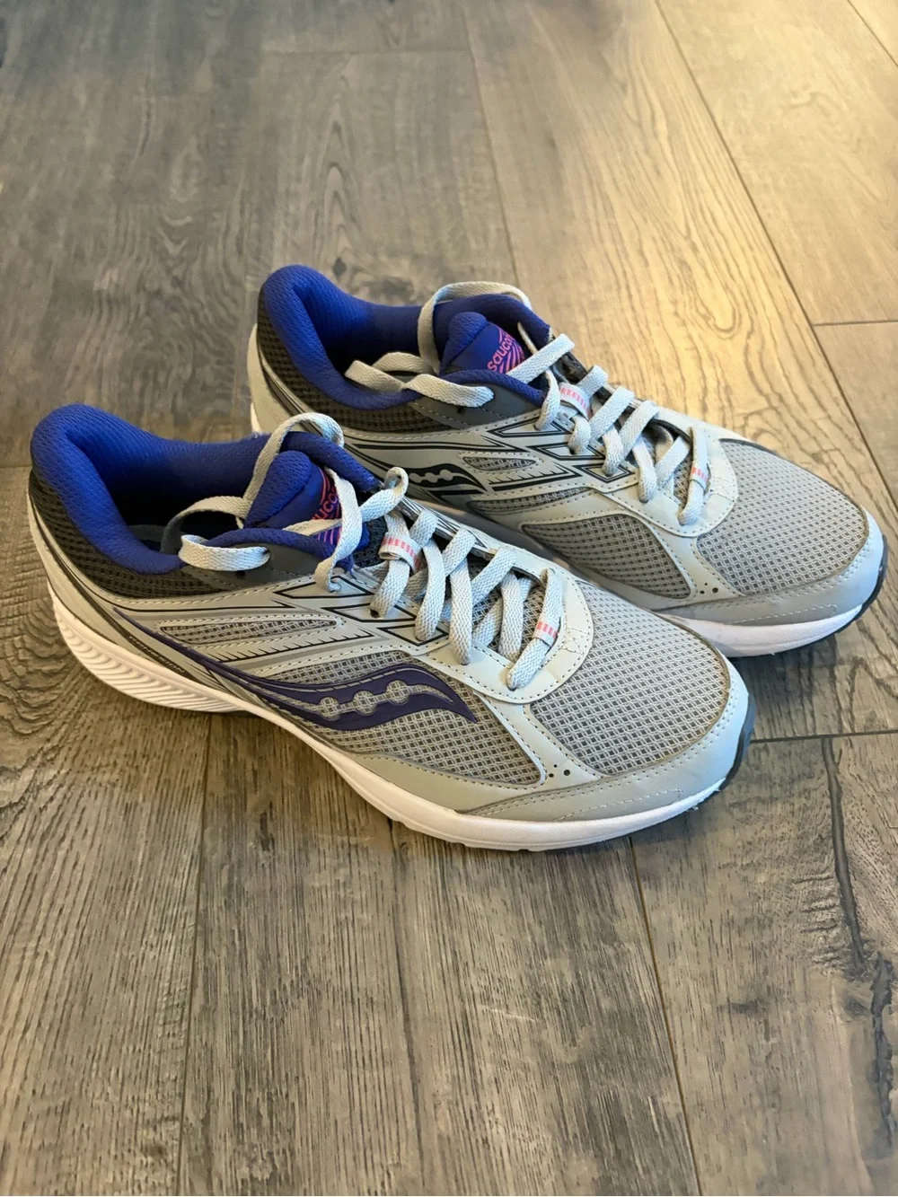 Saucony Cohesion Gray &  Purple Womens Athletic Running Sneakers